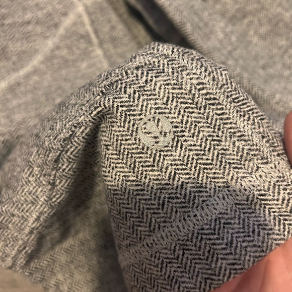 Lululemon sweater - Picture 2 of 5